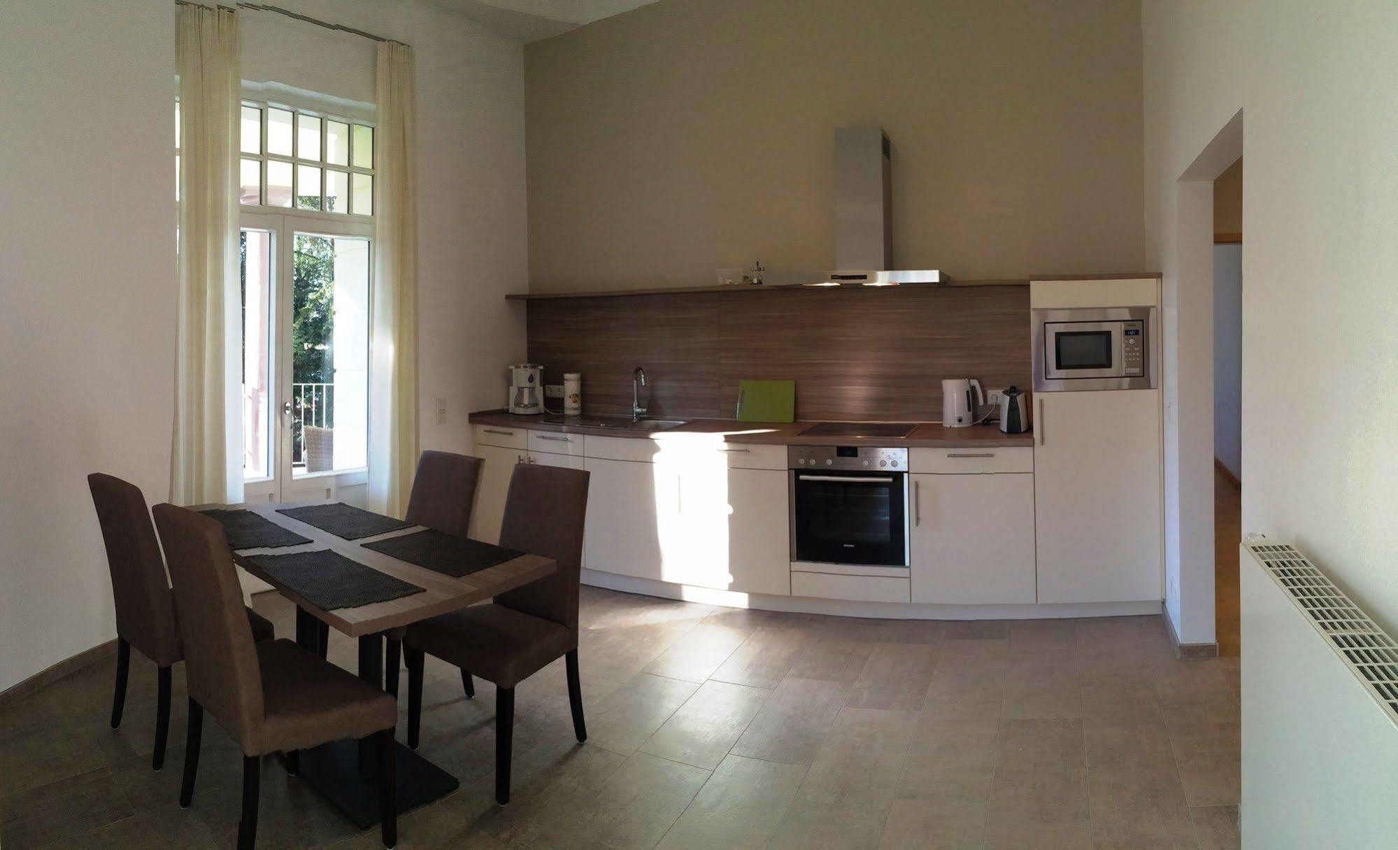 Appartements Am Kurpark Bad Pyrmont Exterior foto